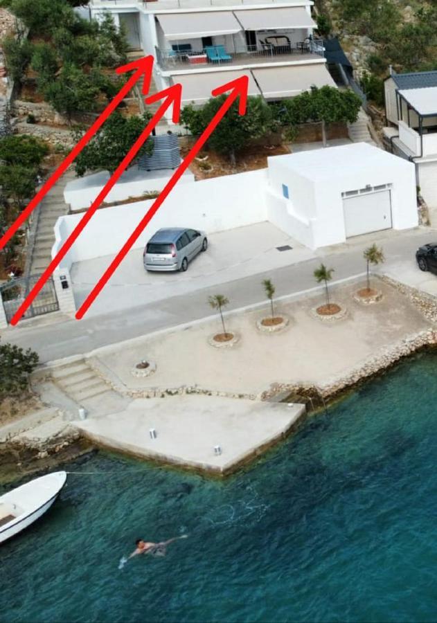 Apartment Astrid 5 M From Beach Vinišće Exterior foto